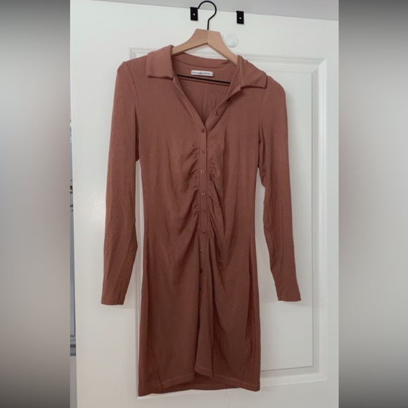 Abercrombie & Fitch Ruched Knit Shirt Dress - Picture 5 of 5